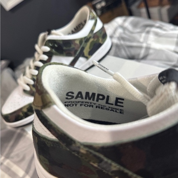 SB Dunk Low Sample Camo Legion Green - Picture 3 of 7
